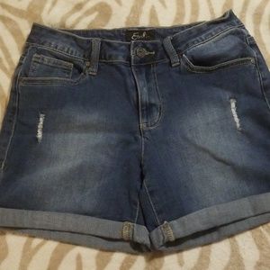 Earl brand distressed stretch shorts  Size 8